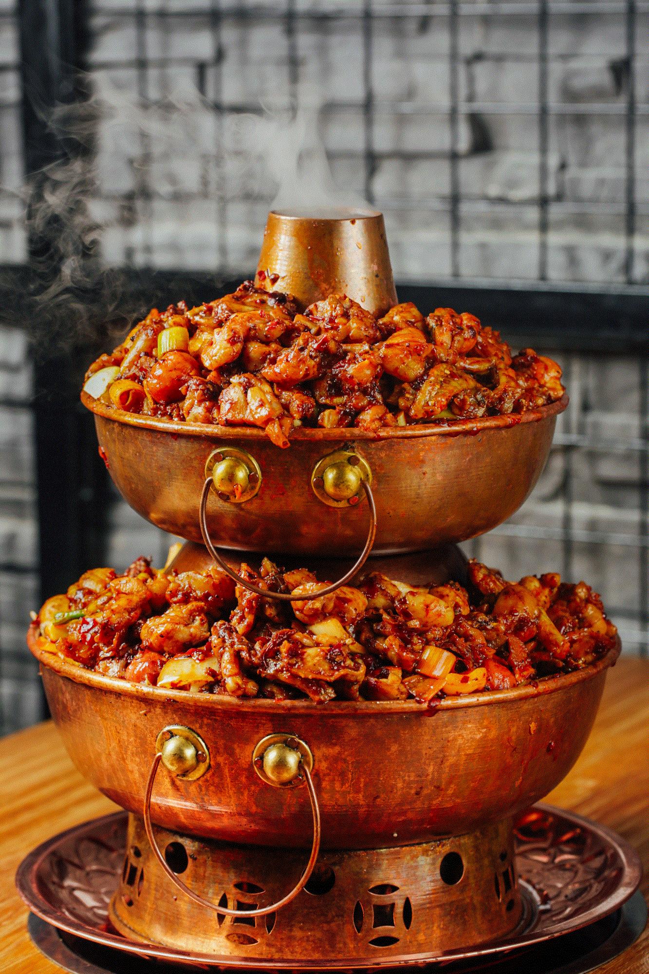 滨江道牛蛙火锅,双层牛蛙塔天津