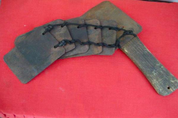 农村街上的老手艺，“骑着它不走，走着不能骑”，磨剪子戗菜刀