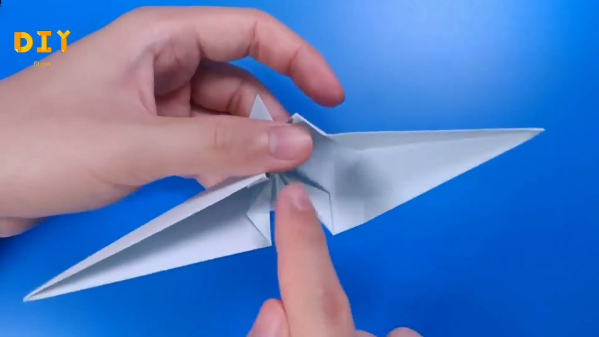 折纸手工简单做回旋镖,自制小火箭儿童手工折纸教程大全