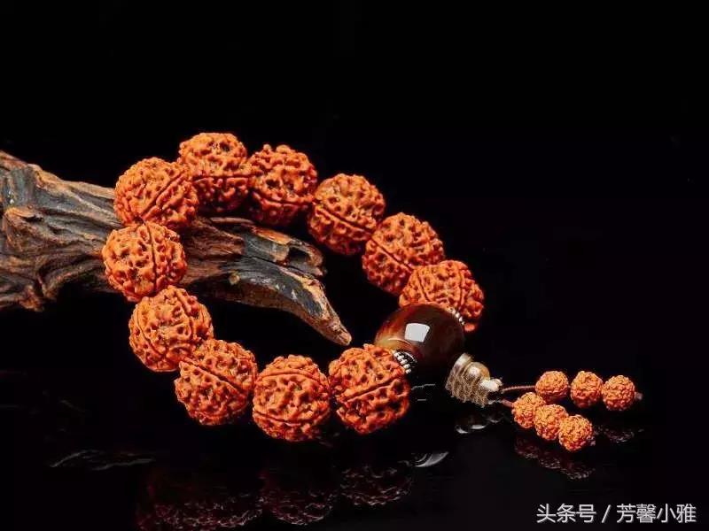 为啥很多人喜欢戴手串,为什么越来越多的人喜欢戴手串