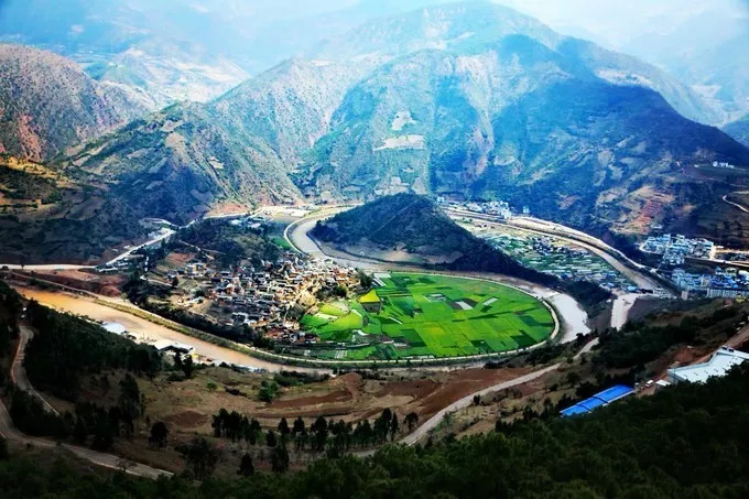 对大理有一种莫名的情愫,对大理的感触远远不止于苍山洱海