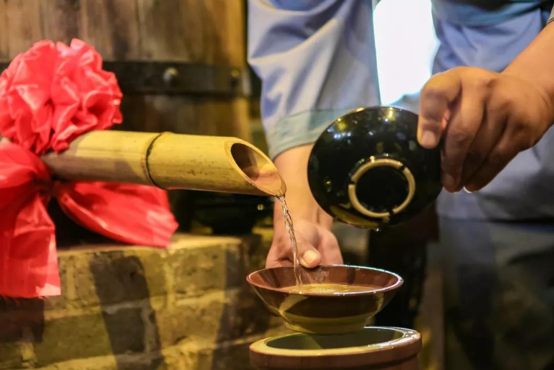 2017中国头排酒开窖节 (中国酒开窖节)