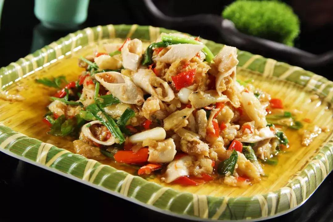 晚上烧烤人气爆棚的一家烧烤店,一到晚上就火爆的烧烤店