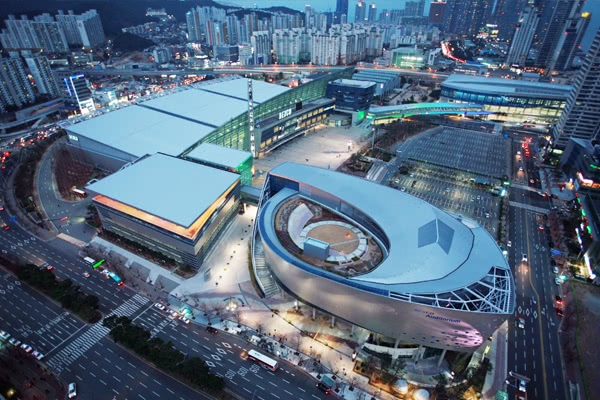 英雄联盟全球总决赛历年冠军名单,2021crl全球总决赛最后名单