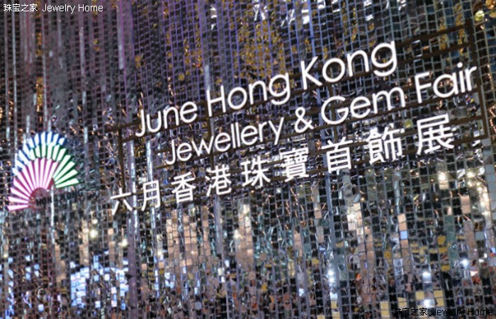 News传送门丨JNA台风天也不王颁奖？这得是多么敬业啊！