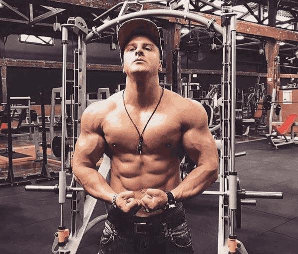 长期健身练出一身肌肉一旦断开训练，肌肉会变成肥肉吗？