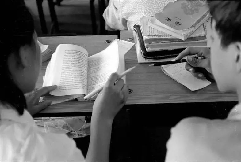 七八十年代学生珍贵影像,80后中学回忆的真实照片