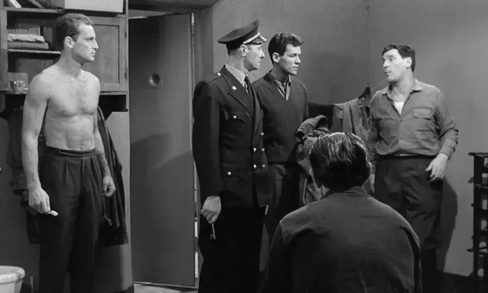 值得看的越狱片,越狱电影巅峰之作