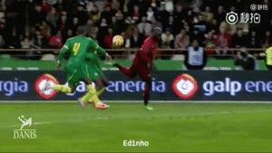 球场上匪夷所思的动作,球场上匪夷所思的扣篮