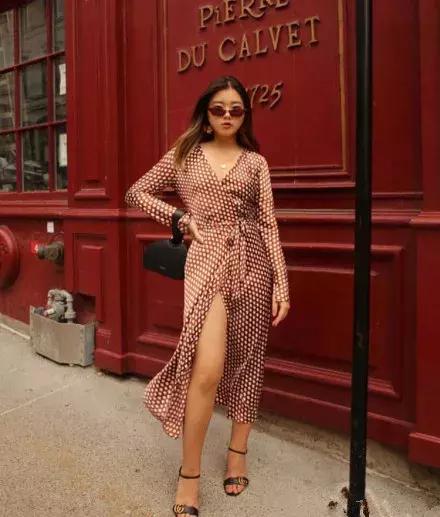 胖女孩的穿衣典范｜她又矮又胖，却因穿衣有18万关注？