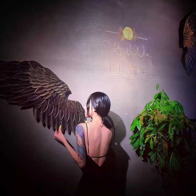 钱难赚屎难吃下一句怎么回复,钱难赚屎难吃怎么高情商的回复