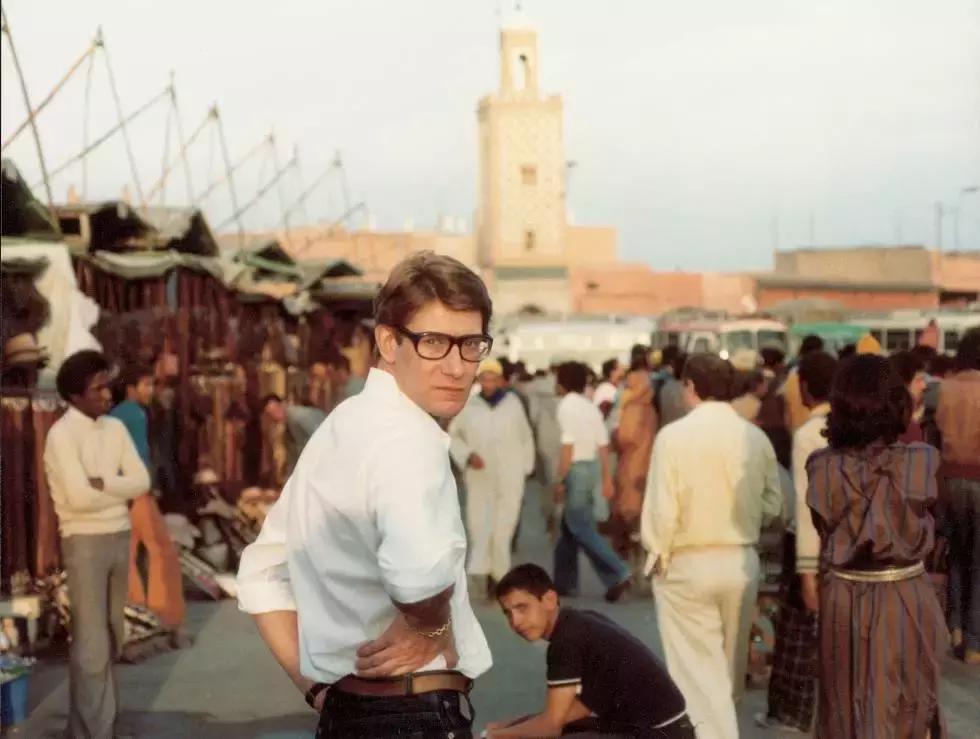 ysl口红是奢侈品么,ysl是口红还是卖包的