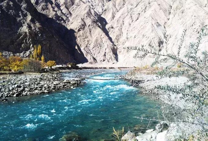 跟着大咖体验南疆最经典路线，玄奘东归路、沙漠胡杨、民俗风情！