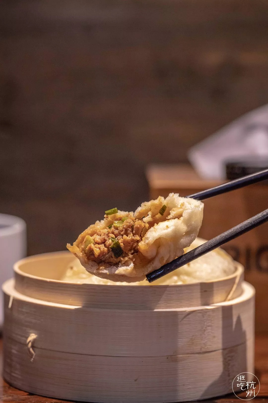 “火山口”肉包来了！每天卖出3000个，开车4小时……