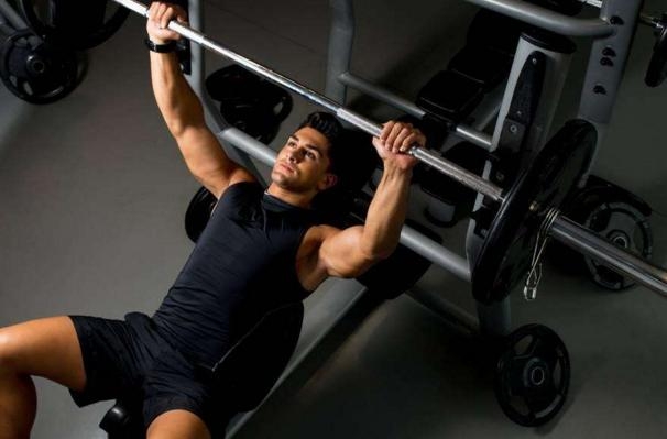 卧推的要点,有哪些卧推动作