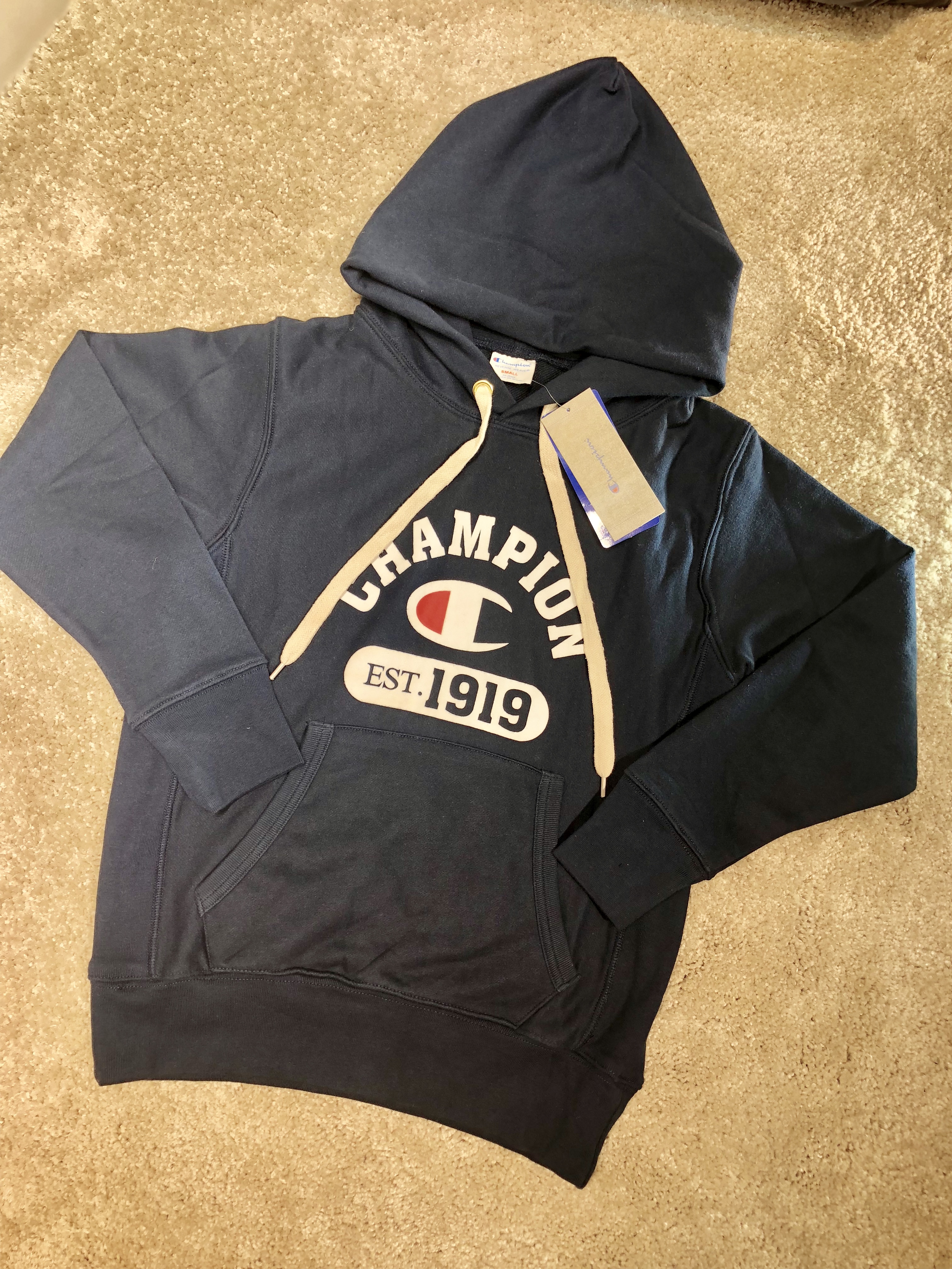 冠军champion是不是有两个档次,美版冠军champion真假区别