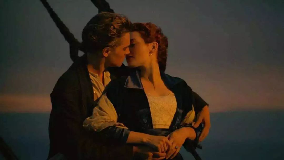 十首经典每一首都能感动世界,十首感动到哭的歌曲