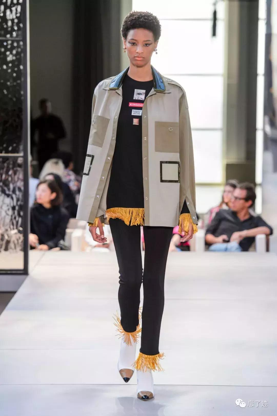 2019年burberry时装周,burberry春夏大秀背面