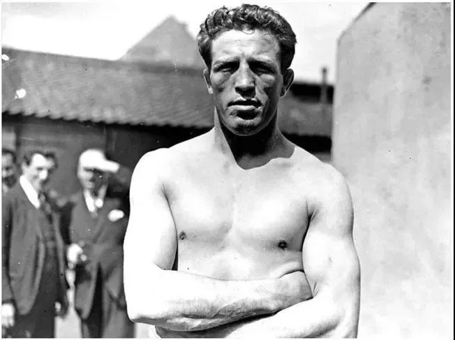 全国爱牙日健康知识,今天是第几个爱牙日