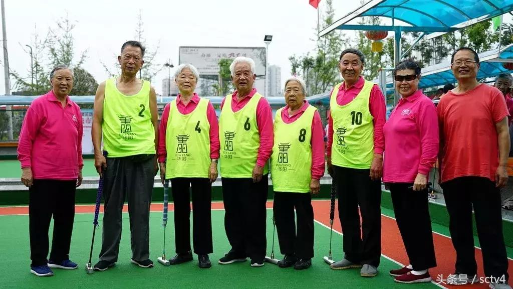 绿茵场上展风采图片,绿茵场上的表演