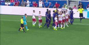 卡卡职业生涯拿过几次红牌,2010世界杯卡卡为什么被红牌罚下