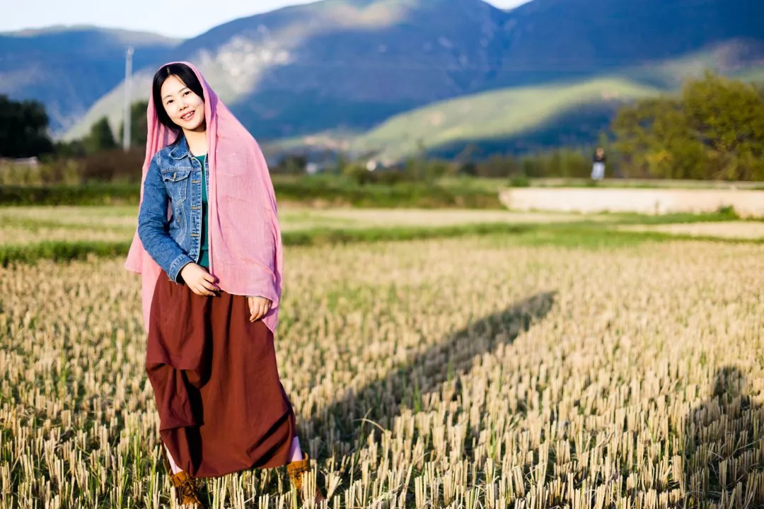 离开故里赴香港30载，玉龙雪山依然屹立为她守候丨丽江·久木居舍