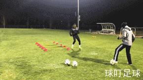 如何踢球的时候打出爆发力,踢球练核心力量的动作