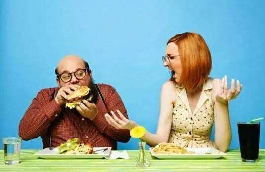 吃鱼卡到鱼刺怎么办有妙招吗,吃鱼卡住喉咙医生怎么弄出来