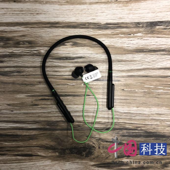 黑鲨游戏双边手柄测评,黑鲨游戏手机2代和3代