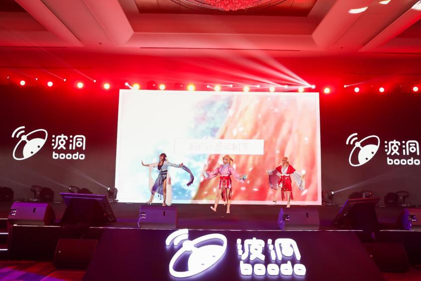 苹果手机qq下拉闪屏,苹果登qq闪屏