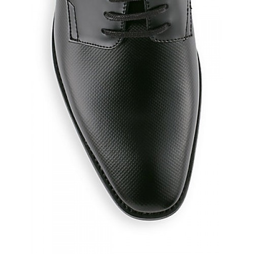 小皮鞋怎么选后跟不磨脚,老是磨鞋子两侧怎么改善