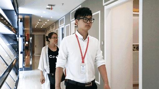 中秋假期的第一天，我在南京加班……