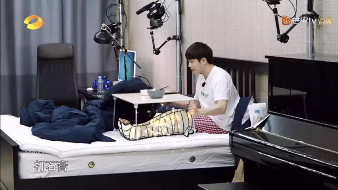 我家那小子武艺图片,我家那小子武艺和父亲合唱