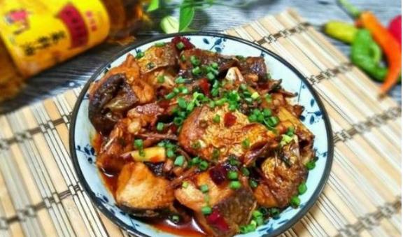 家常炖鱼用什么鱼比较好,清炖鱼的最正宗炖法