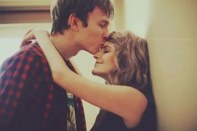 跑完步身上的汗很臭,跑完步身上一股汗臭得熏眼睛