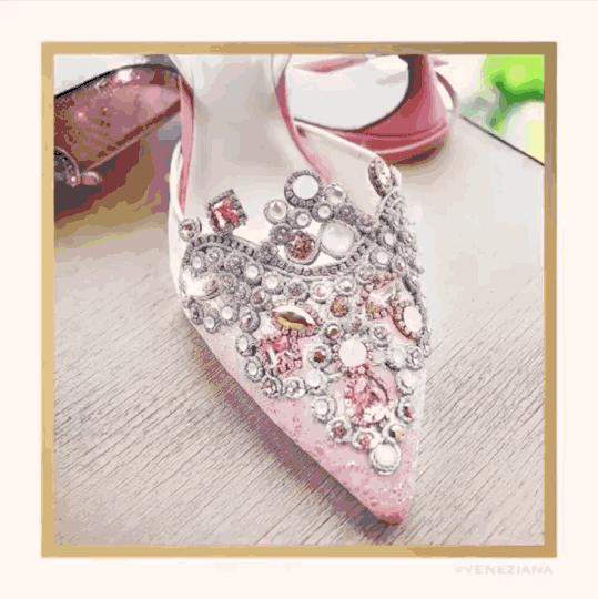 renecaovilla鞋价,renecaovilla店员试鞋