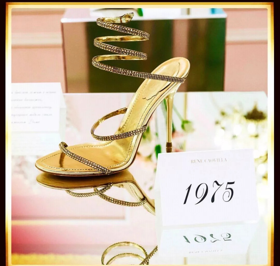 renecaovilla鞋价,renecaovilla店员试鞋