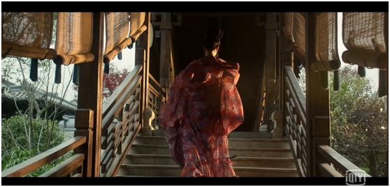 用色精彩，用光讲究，构图精巧！这部热播剧值得摄影师借鉴