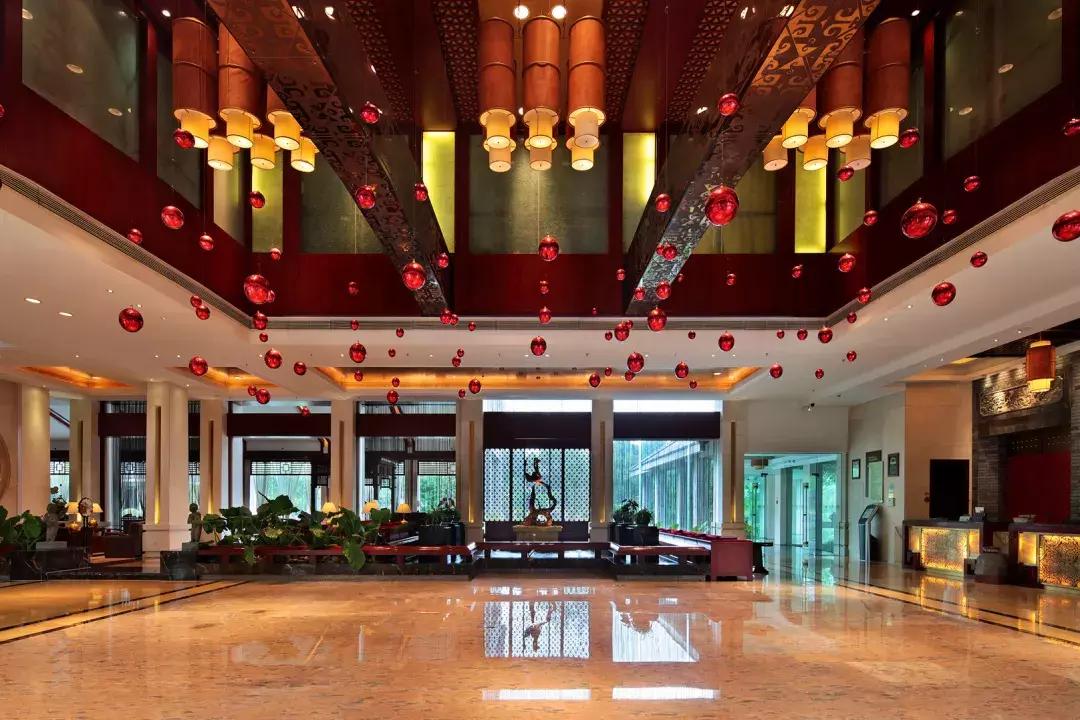 迪拜帆船酒店全球唯一七星级酒店,迪拜帆船酒店室内设计是谁