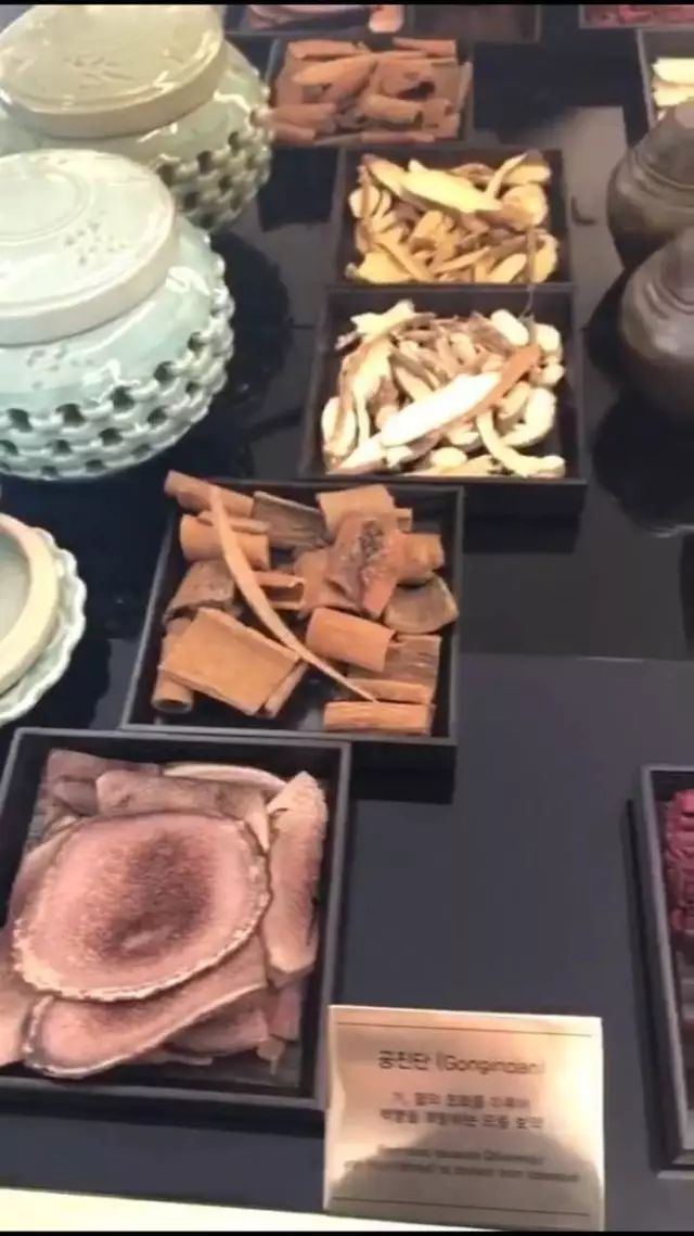 为什么天气丹会那么贵真的好用吗,天气丹和雪花秀哪个贵