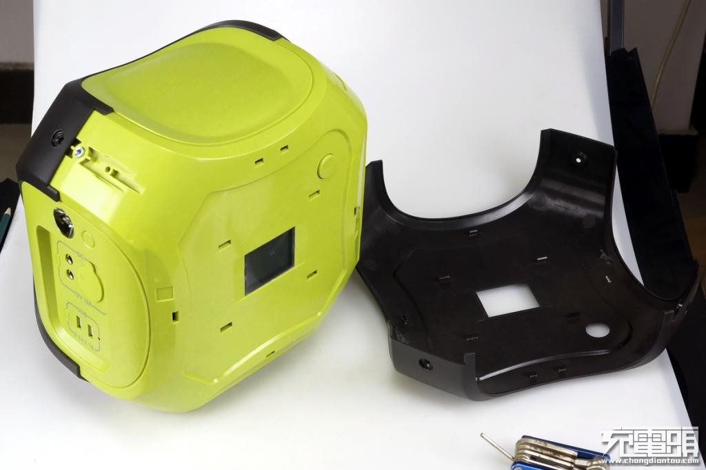 电小二户外电源拆解,电小二户外电源拆机