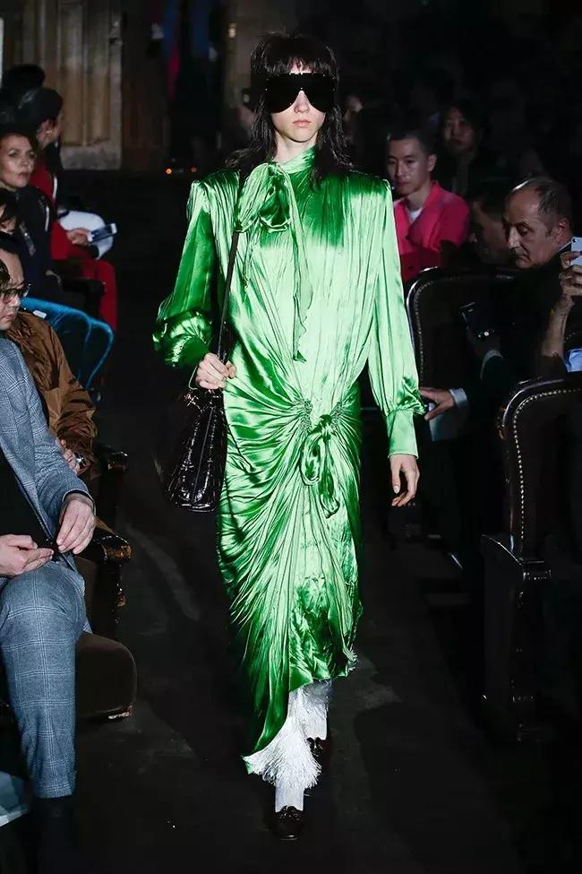 gucci最近为啥这么火,gucci怎么可以不排队