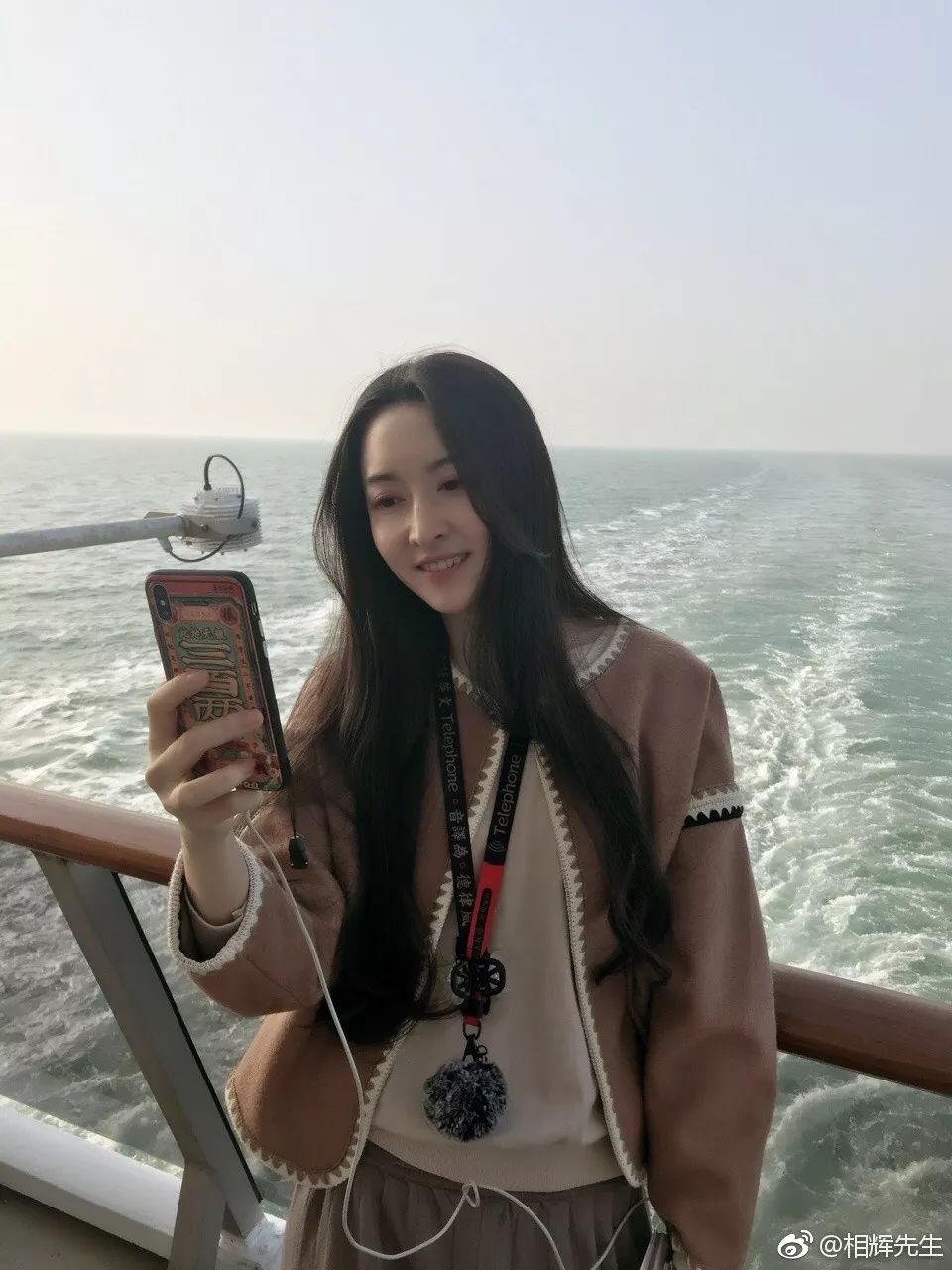 央视最美插画,央视点赞最美老师