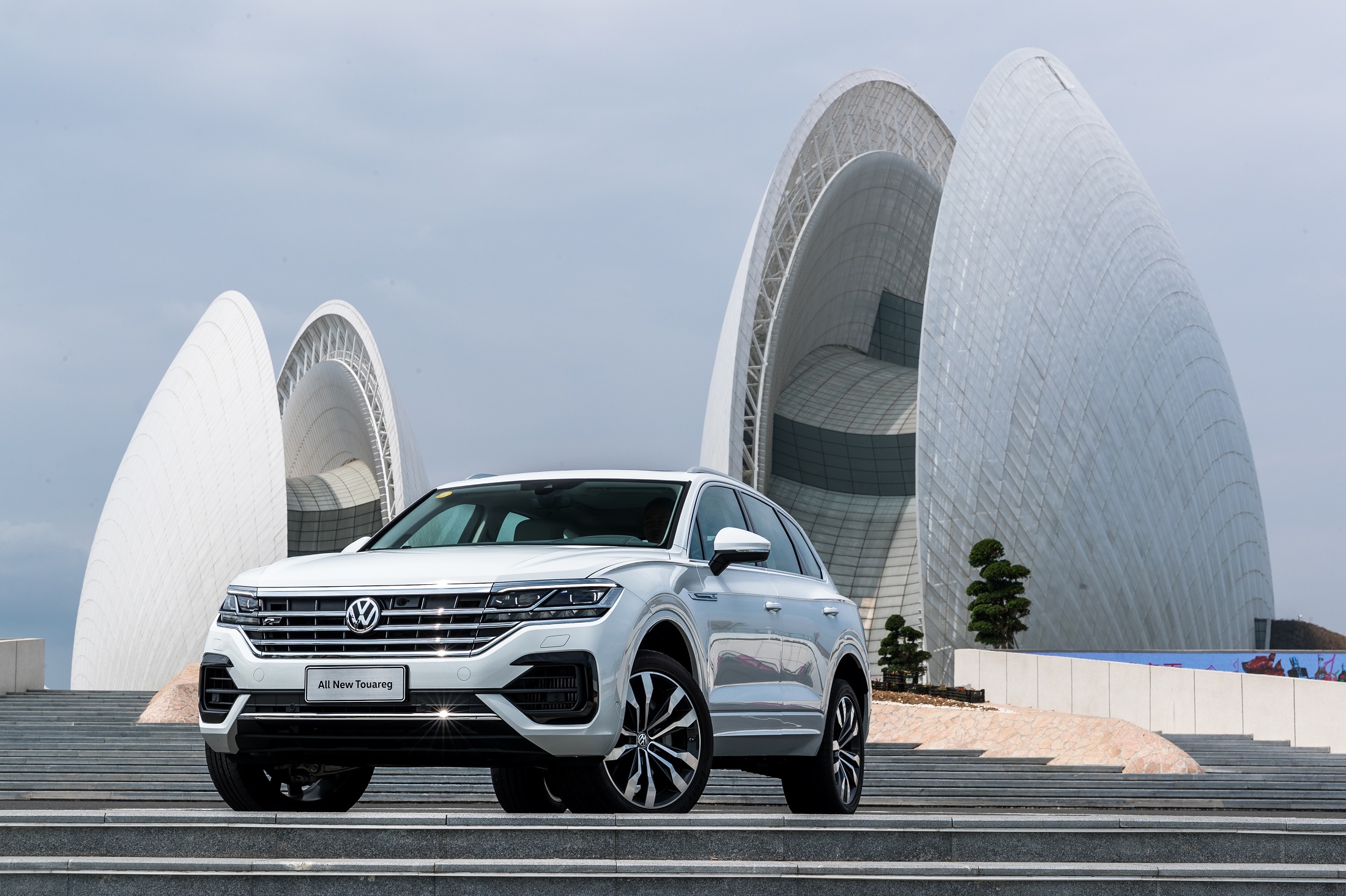 新一代途锐有几款,新一代途锐实车现身科技感超强