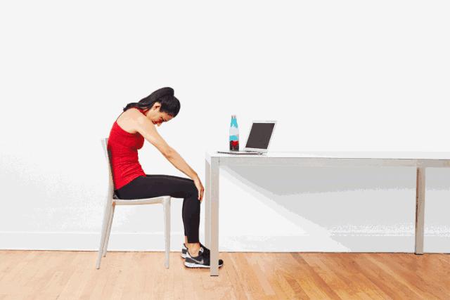 猫牛式动作讲解,猫牛式正确练习和错误练习