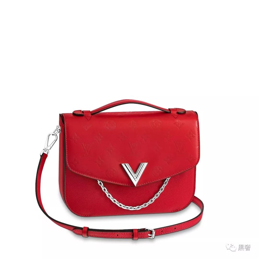 结婚当天适合妈妈背的包推荐,去参加婚礼背什么颜色的包合适