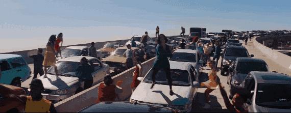 只有7天！斛擋巷嘉年华升级版来袭，百份GUCCI免费送，解锁你的逛吃技能！