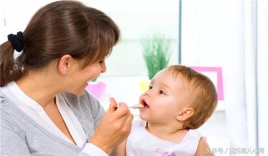 婴儿吃辅食肠胃会不会不舒服,宝宝肚子不舒服吃什么辅食