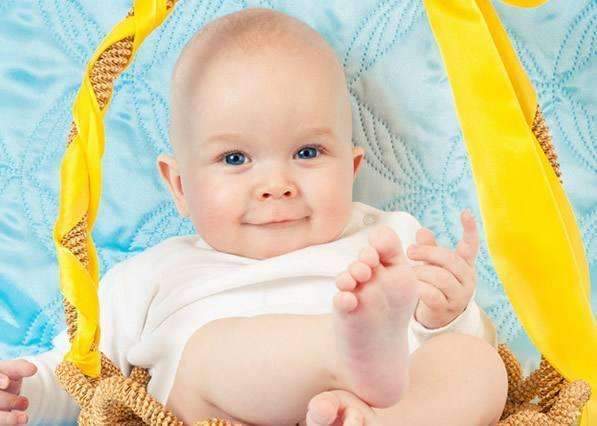 好担心!B超医生说宝宝头大腿短,原来意思是大头儿子呀