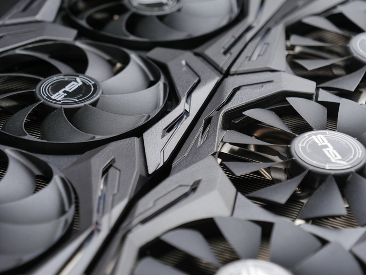 鍗庣rogstrixrtx3070,鍗庣rogstrixrtx4090